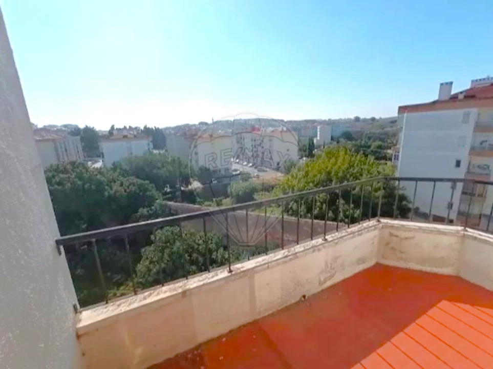 Apartamento T3 para Venda em Queluz e Belas Foto 6