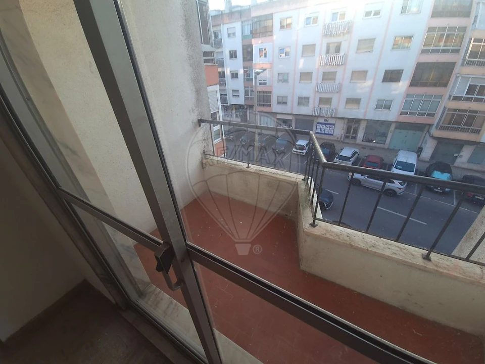 Apartamento T3 para Venda em Queluz e Belas Foto 18