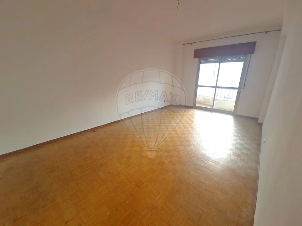 Apartamento T3 para Venda em Queluz e Belas Foto 20