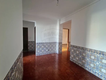 Apartamento T3 para Venda em Queluz e Belas