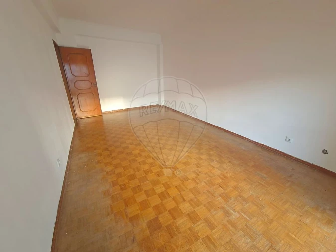 Apartamento T3 para Venda em Queluz e Belas Foto 19
