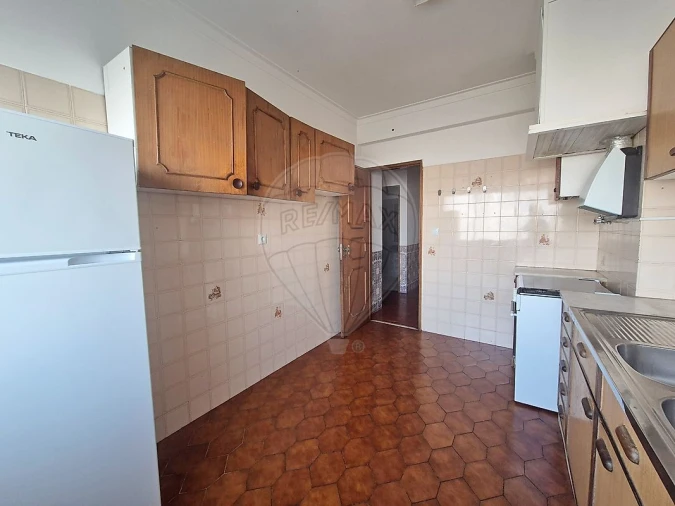 Apartamento T3 para Venda em Queluz e Belas Foto 5