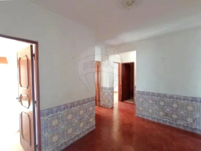 Apartamento T3 para Venda em Queluz e Belas Foto 3