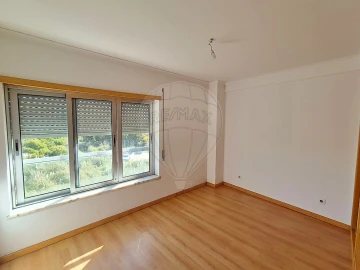 Apartamento T2 para Venda em Rio de Mouro