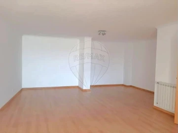Apartamento T2 para Venda em Rio de Mouro
