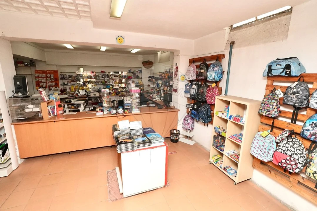 Negócio para Venda em Sacavém e Prior Velho Foto 10