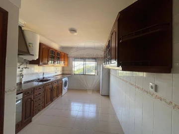 Apartamento T2 para Venda em Agualva e Mira-Sintra