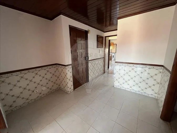 Apartamento T2 para Venda em Agualva e Mira-Sintra Foto 21