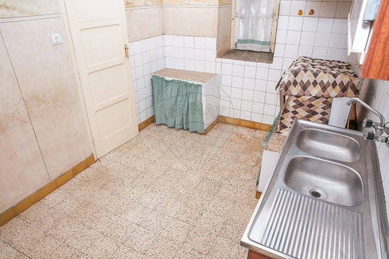 Moradia T2 para Venda em Abrigada e Cabanas de Torres Foto 4
