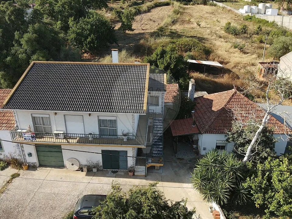 Moradia T3 para Venda em Alenquer (Santo Estêvão e Triana) Foto 1