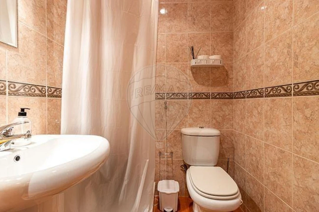 Apartamento T2 para Arrendamento em Paços de Brandão Foto 17