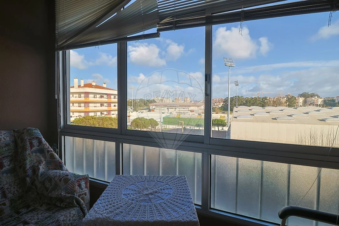 Apartamento T2 para Venda em Tavarede Foto 5