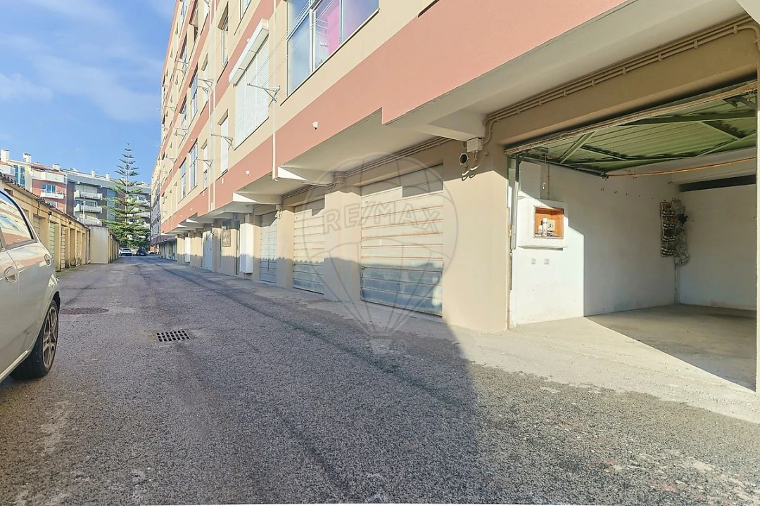 Apartamento T2 para Venda em Tavarede Foto 13