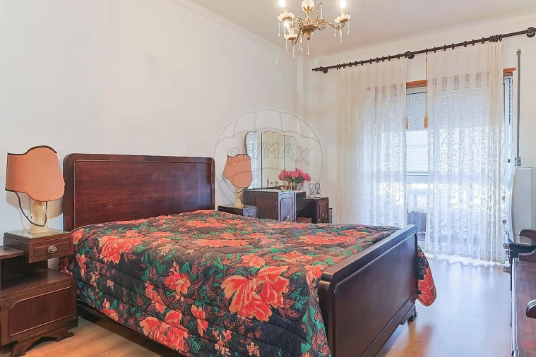 Apartamento T2 para Venda em Tavarede Foto 11