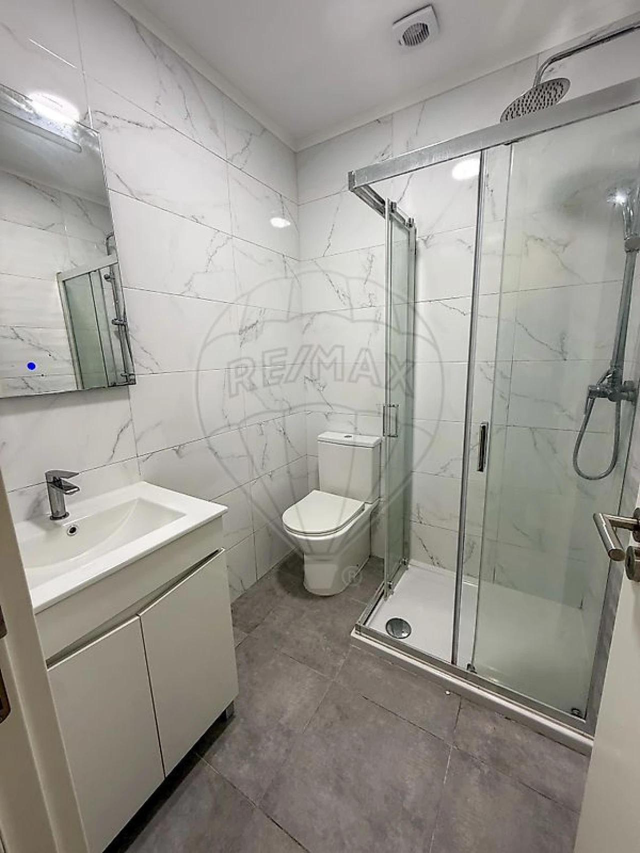 Apartamento T2 para Venda em Queluz e Belas Foto 15