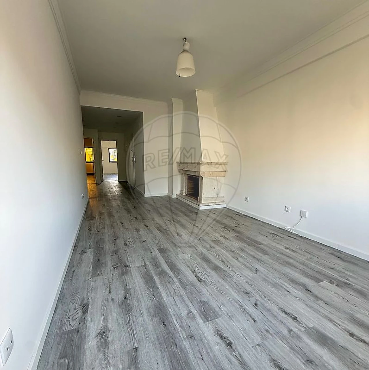 Apartamento T2 para Venda em Queluz e Belas Foto 4