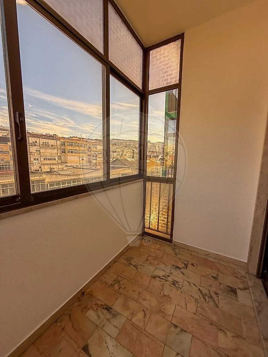 Apartamento T2 para Venda em Queluz e Belas Foto 20