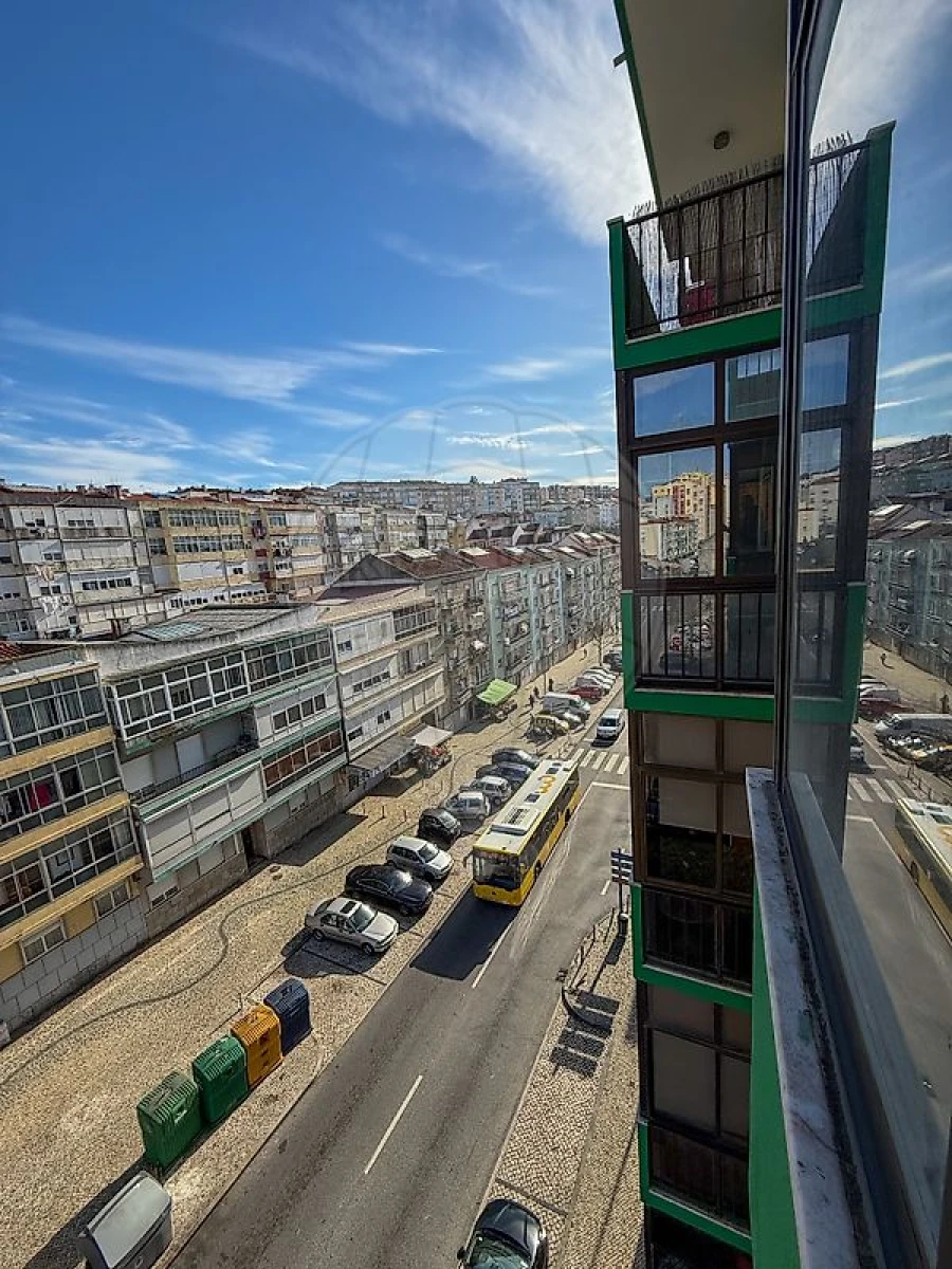 Apartamento T2 para Venda em Queluz e Belas Foto 23