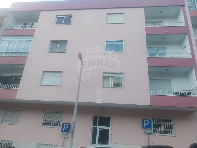 Apartamento T1 para Venda em Queluz e Belas Foto 9