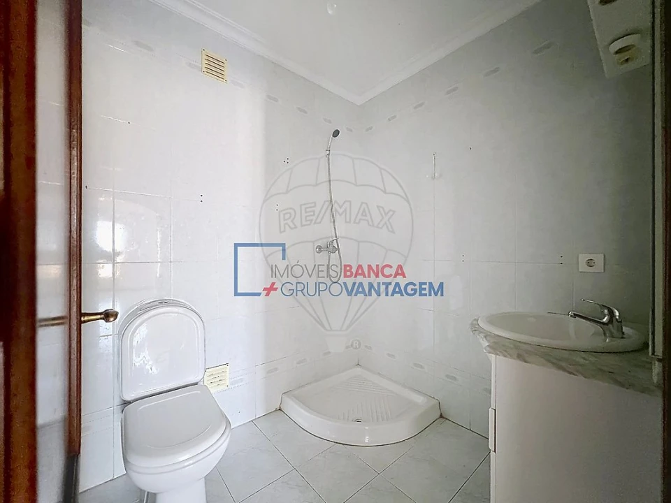 Apartamento T3 para Venda em Algueirão-Mem Martins Foto 11