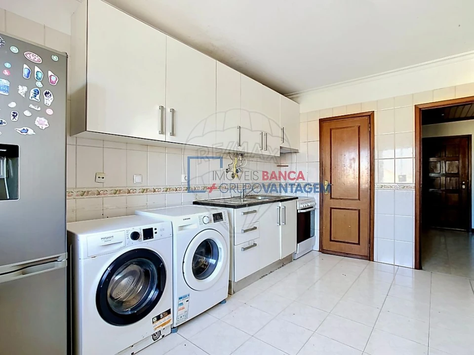 Apartamento T3 para Venda em Algueirão-Mem Martins Foto 15