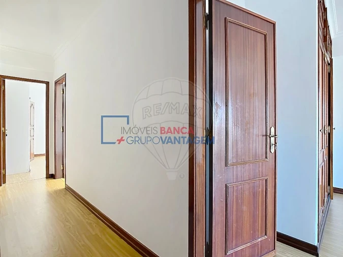 Apartamento T3 para Venda em Algueirão-Mem Martins Foto 18