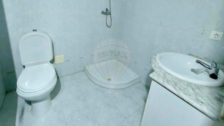 Apartamento T3 para Venda em Algueirão-Mem Martins Foto 14