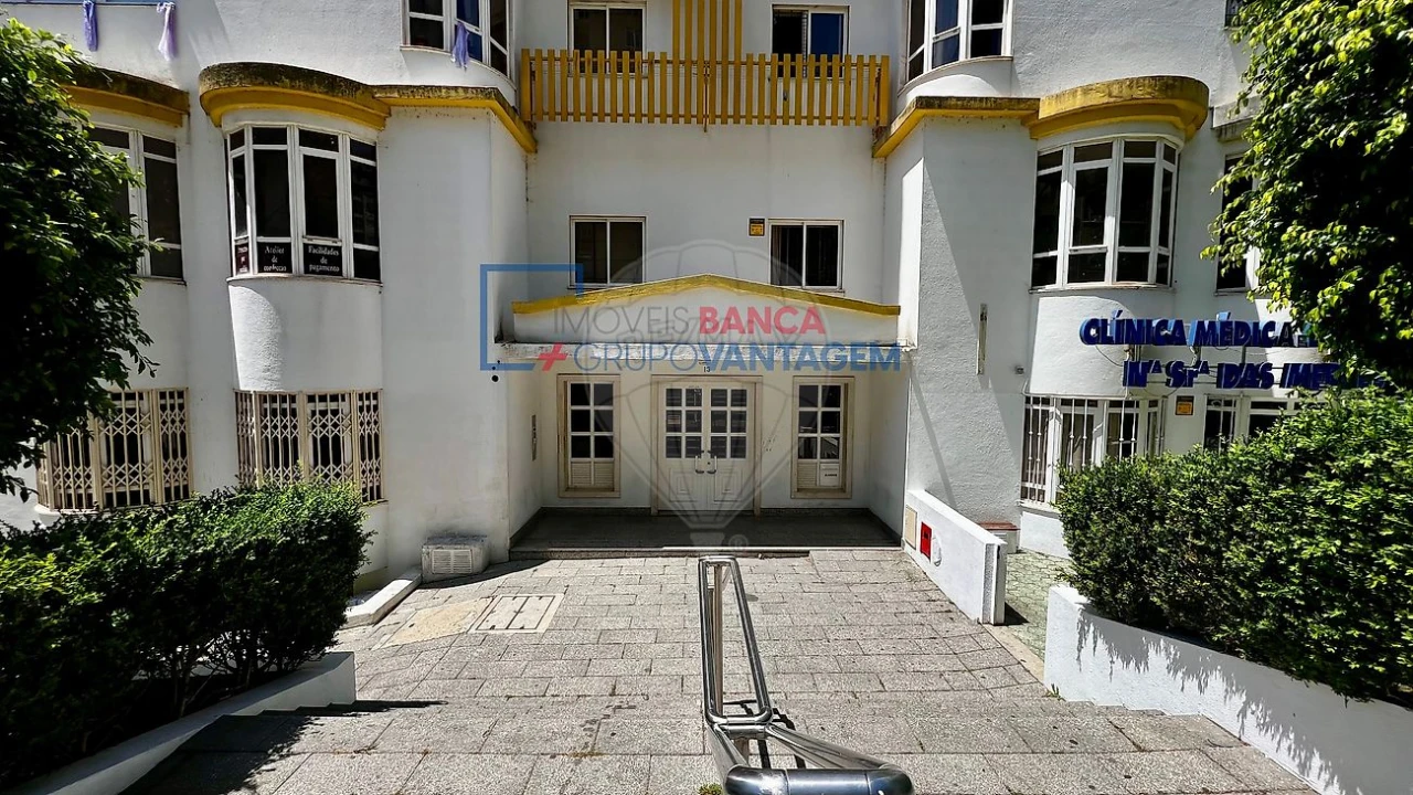 Apartamento T3 para Venda em Algueirão-Mem Martins Foto 8