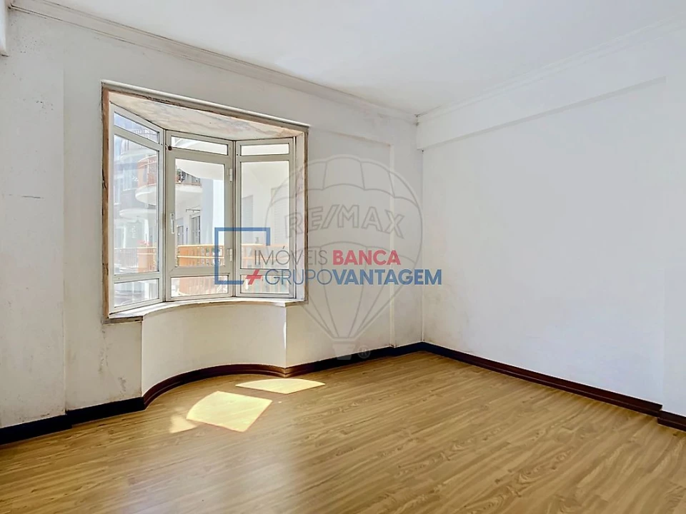 Apartamento T3 para Venda em Algueirão-Mem Martins Foto 22