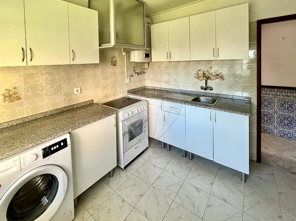 Apartamento T2 para Venda em Cacém e São Marcos Foto 9