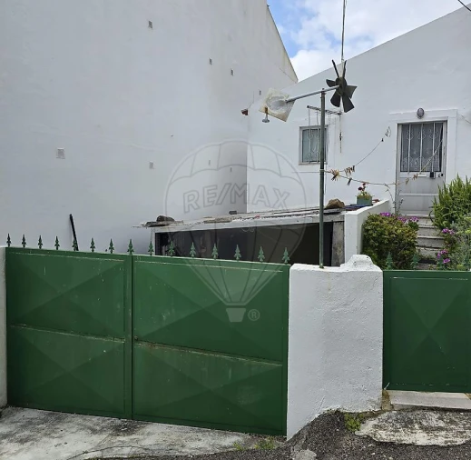 Moradia T3 para Venda em Almargem do Bispo, Pêro Pinheiro e Montelavar Foto 1