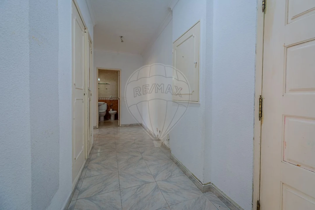 Apartamento T2 para Venda em Costa da Caparica Foto 14