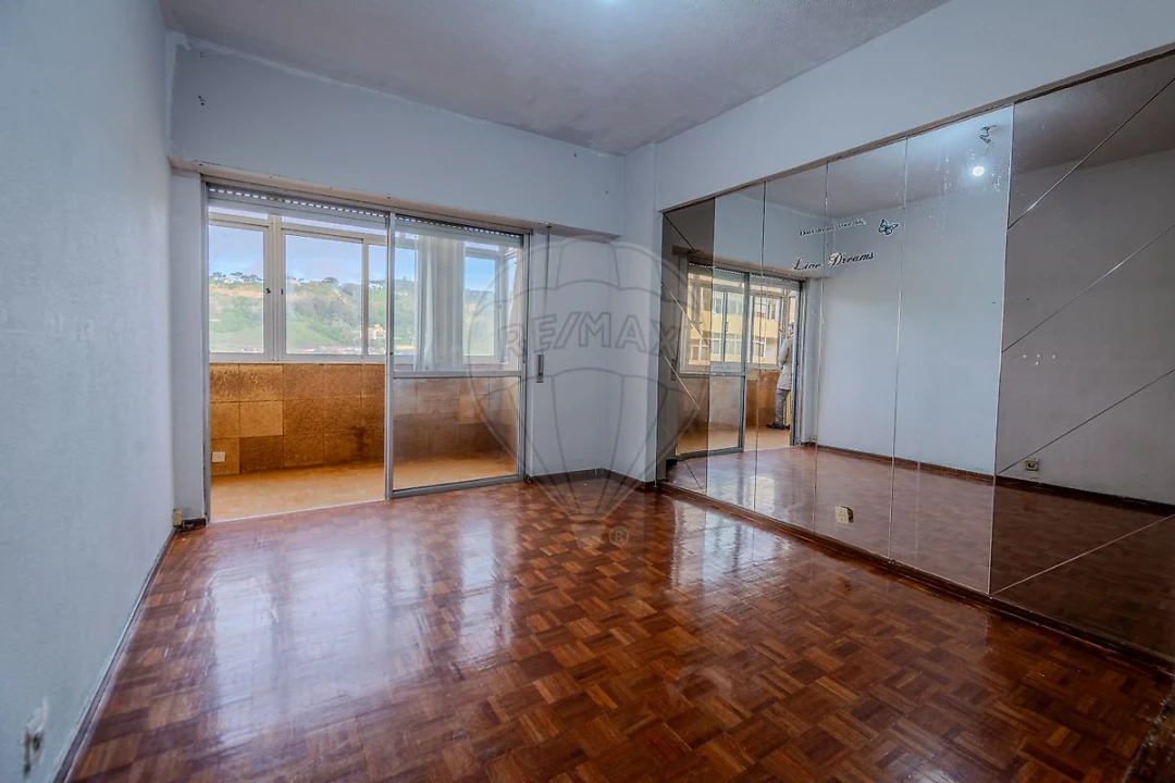 Apartamento T2 para Venda em Costa da Caparica Foto 28