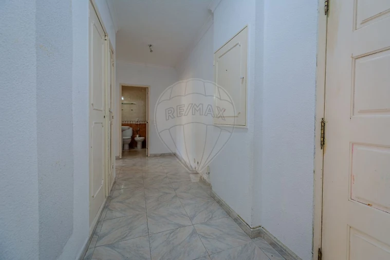 Apartamento T2 para Venda em Costa da Caparica Foto 14