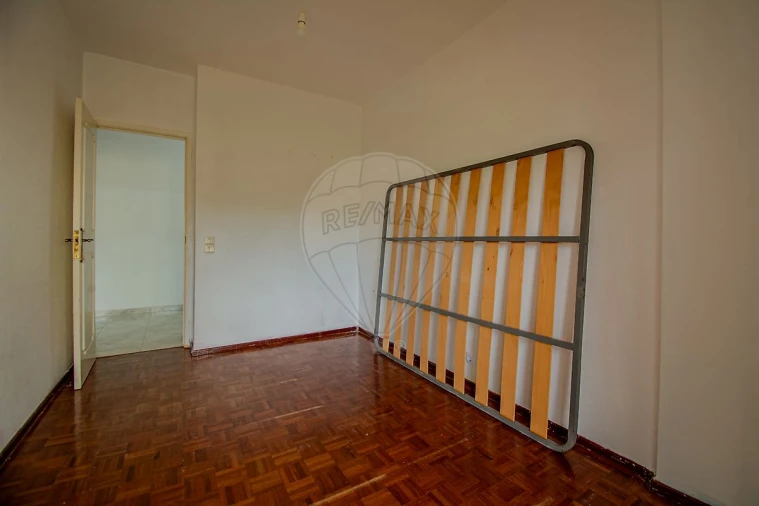 Apartamento T2 para Venda em Costa da Caparica Foto 24