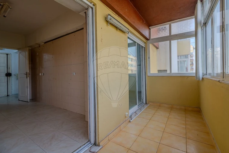 Apartamento T2 para Venda em Costa da Caparica Foto 10