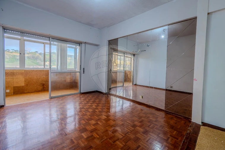 Apartamento T2 para Venda em Costa da Caparica Foto 1