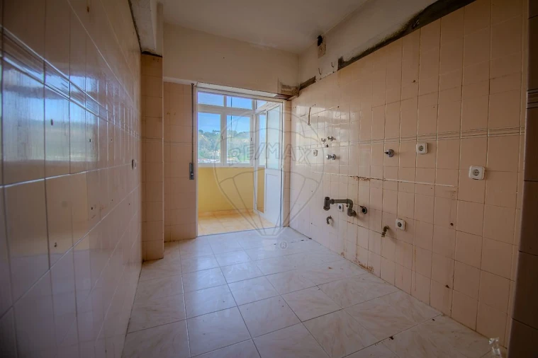 Apartamento T2 para Venda em Costa da Caparica Foto 15