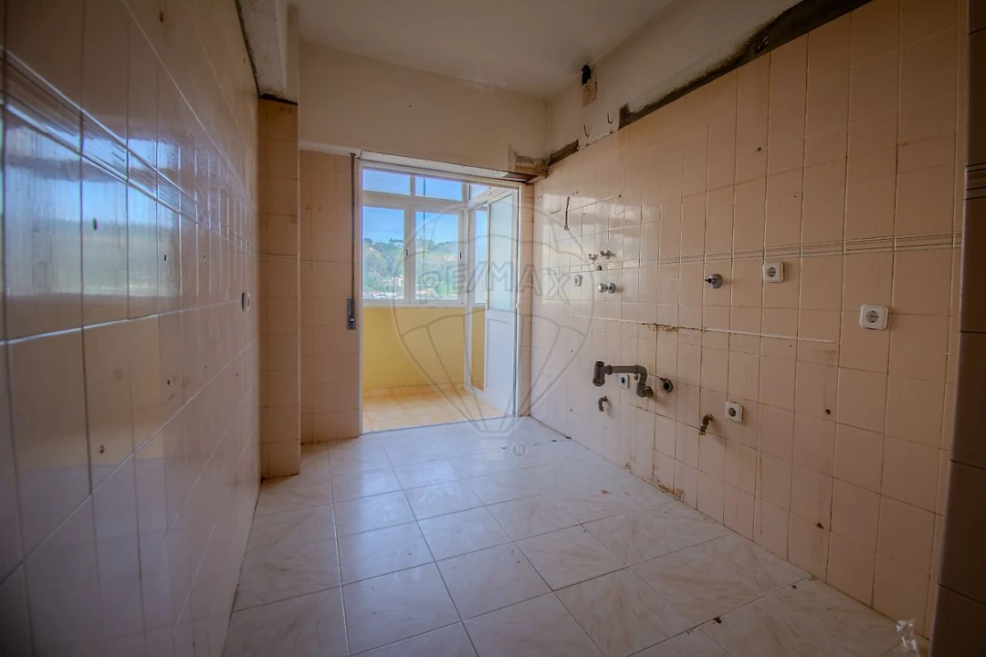 Apartamento T2 para Venda em Costa da Caparica Foto 15