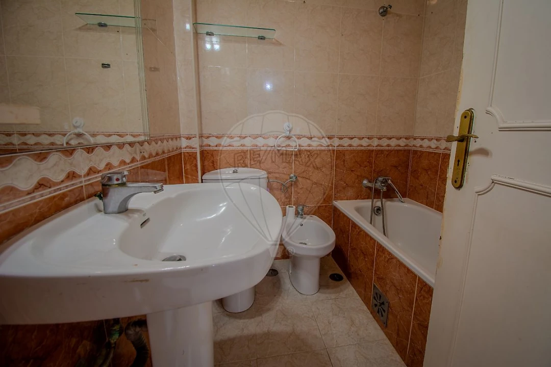 Apartamento T2 para Venda em Costa da Caparica Foto 21