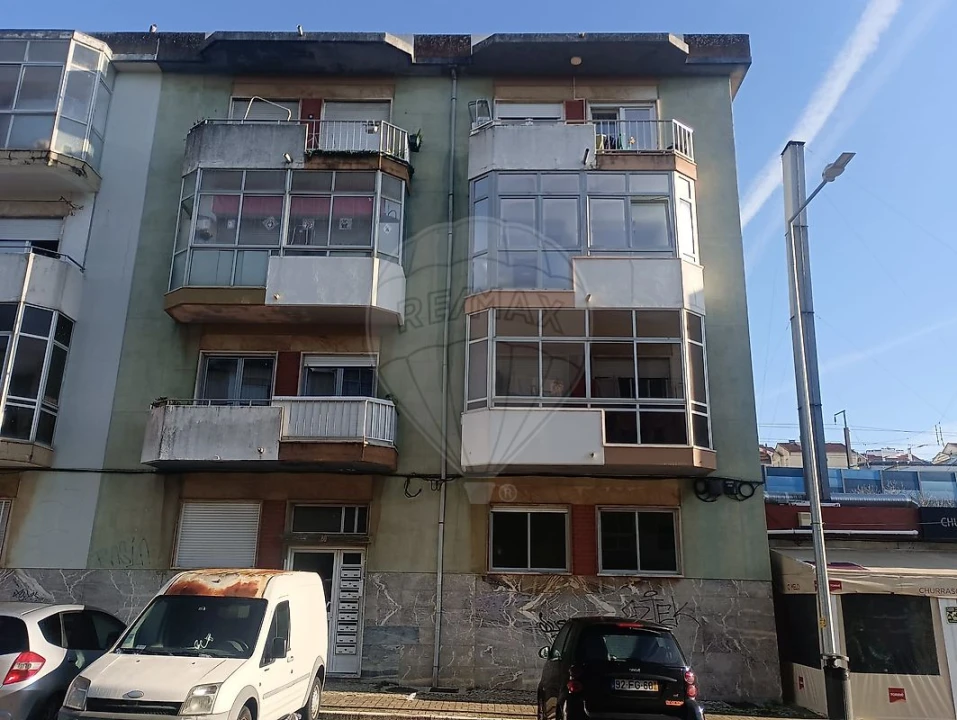 Apartamento T2 para Venda em Algueirão-Mem Martins Foto 15