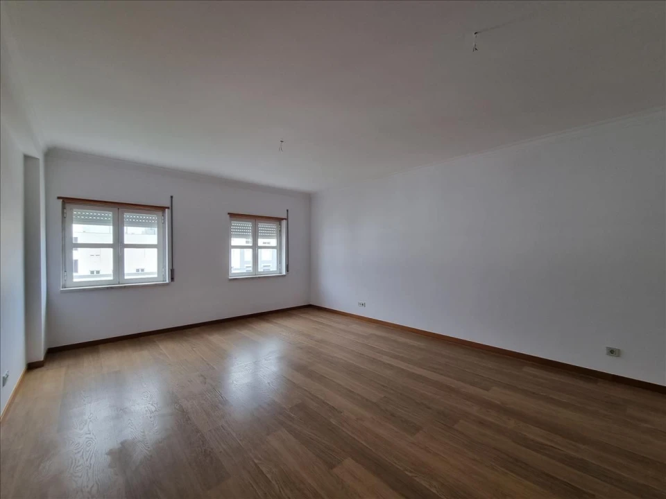 Apartamento T2 para Venda em Venteira Foto 4