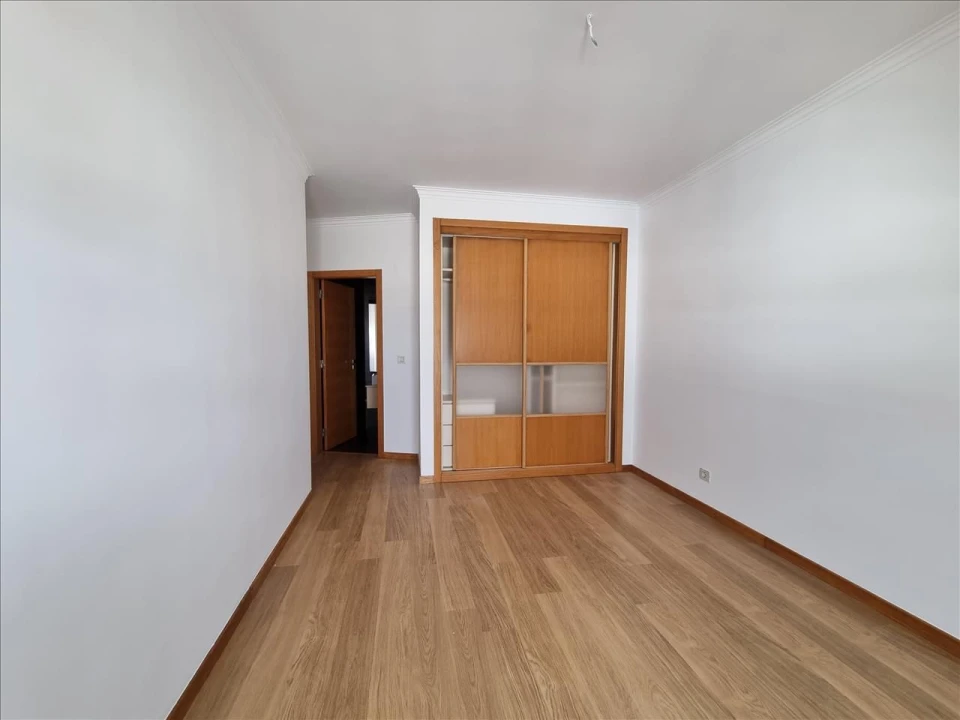 Apartamento T2 para Venda em Venteira Foto 13