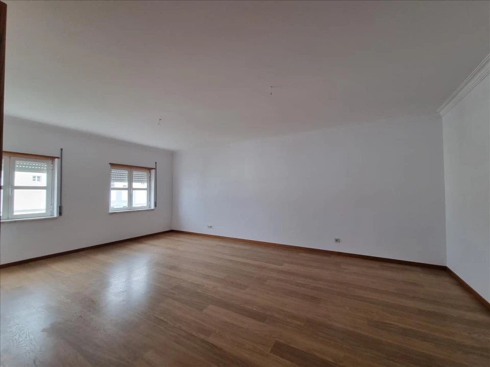 Apartamento T2 para Venda em Venteira Foto 6