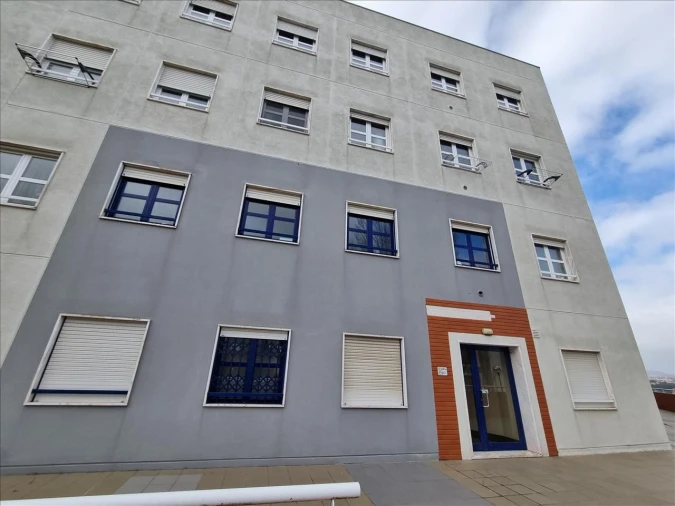 Apartamento T2 para Venda em Venteira