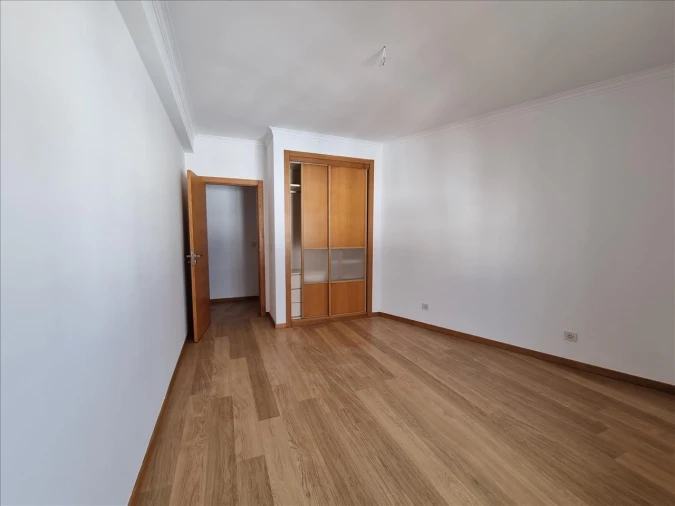 Apartamento T2 para Venda em Venteira Foto 11