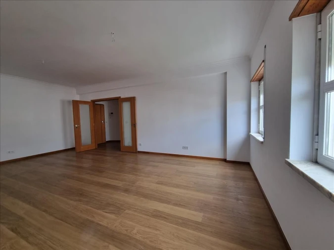 Apartamento T2 para Venda em Venteira Foto 5