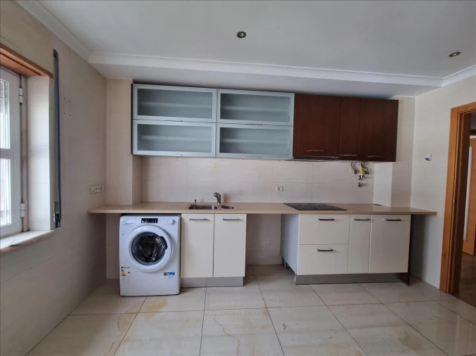Apartamento T2 para Venda em Venteira Foto 9