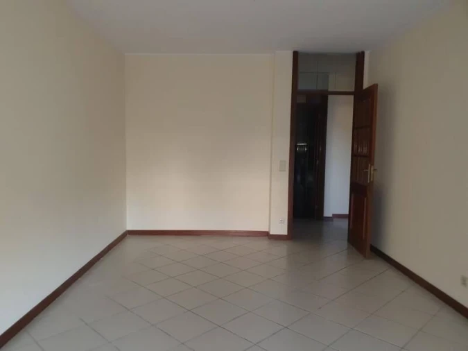 Apartamento T3 para Venda em Aguas Santas Foto 3