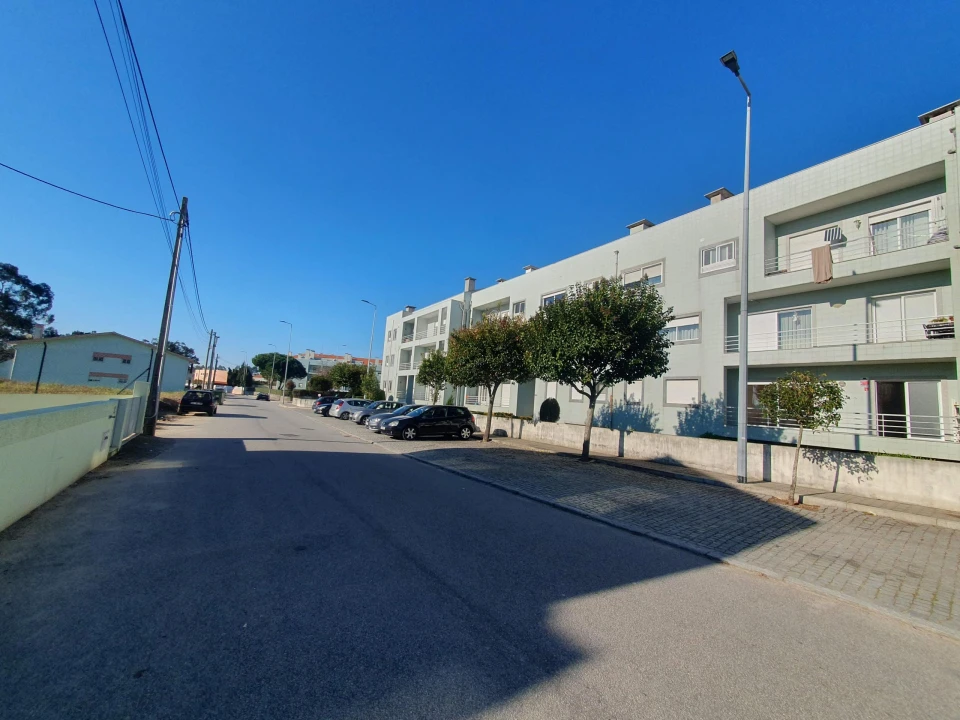 Apartamento T2 para Venda em Canelas Foto 15